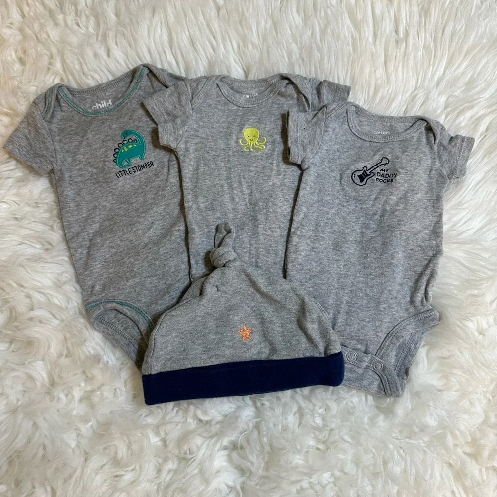 Carter’s newborn baby boy clothing lot